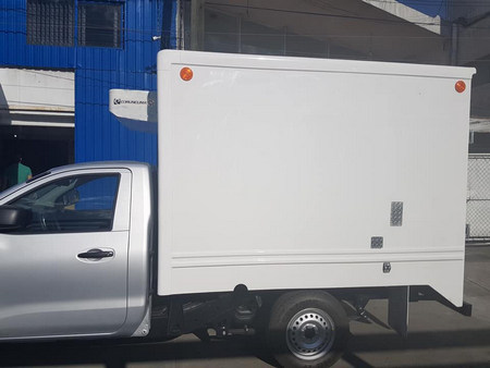 Corunclima electric transport refrigeration unit C300FB